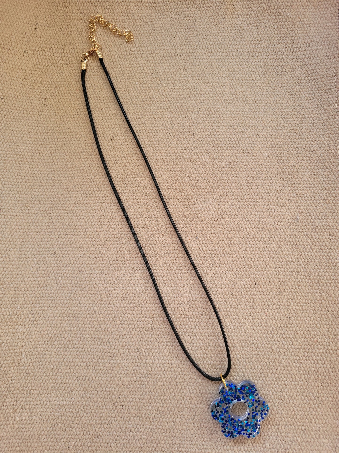 Collier en corde Petite Marguerite N°1