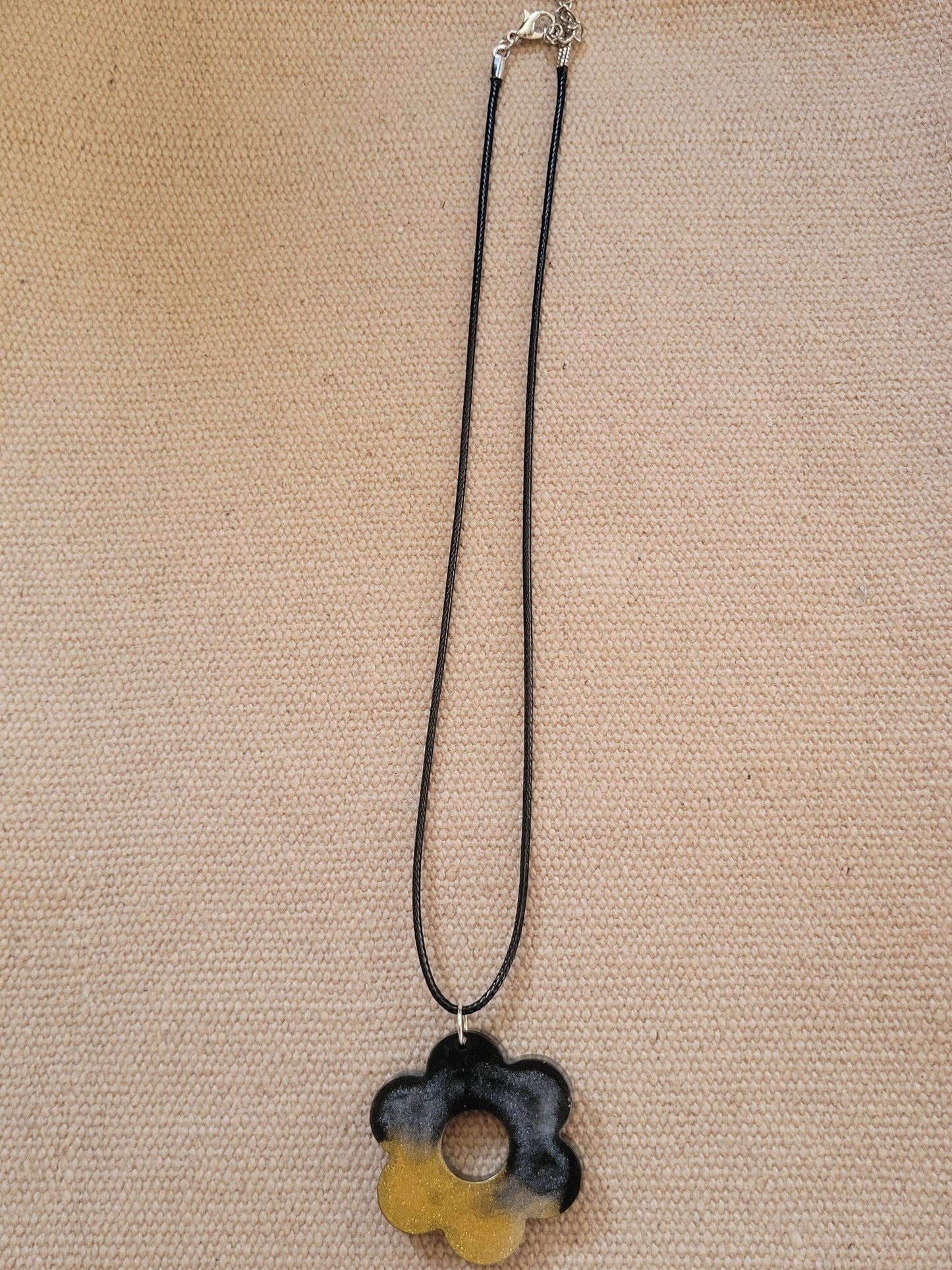 Collier en corde Marguerite N°2